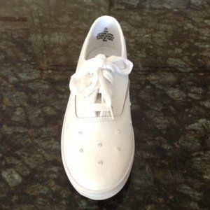 adia dora sneakers